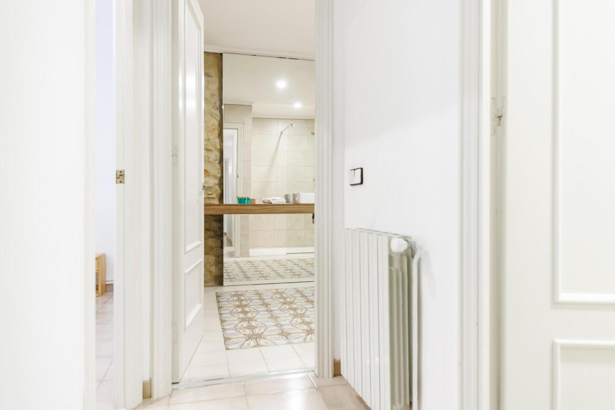 Bravissimo El Lleo, Bright 4-Bedroom Apartment Girona Luaran gambar